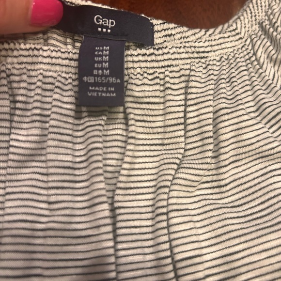 GAP cinched casual grey/White flattering Striped Dress/pockets/medium - Picture 2 of 3